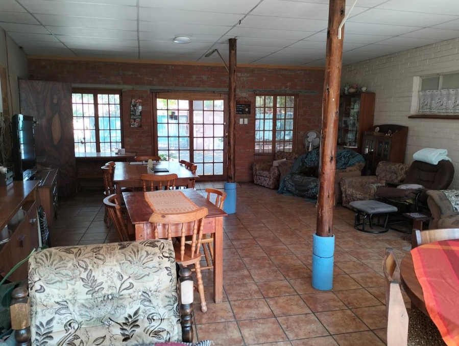 9 Bedroom Property for Sale in Bayswater Free State